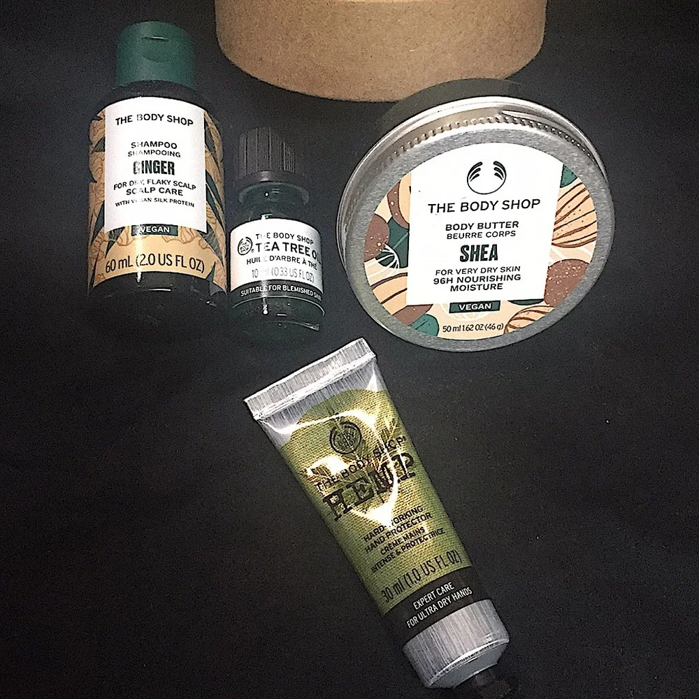 THE BODY SHOP - FLEX YOUR POWER BODY CARE PACK - Picture 8 of 11